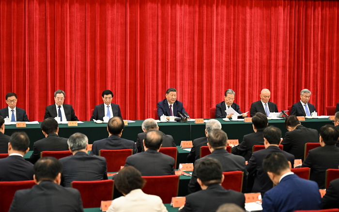 8月22日，中共中央在北京人民大会堂举行纪念邓小平同志诞辰120周年座谈会。习近平、赵乐际、王沪宁、蔡奇、丁薛祥、李希、韩正等出席座谈会。新华社记者 谢环驰 摄.jpg