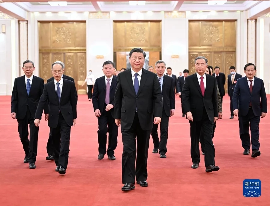 1月29日，习近平、汪洋、韩正等在北京人民大会堂同党外人士欢聚一堂，共迎佳节。新华社记者 谢环驰 摄.webp (1).jpg