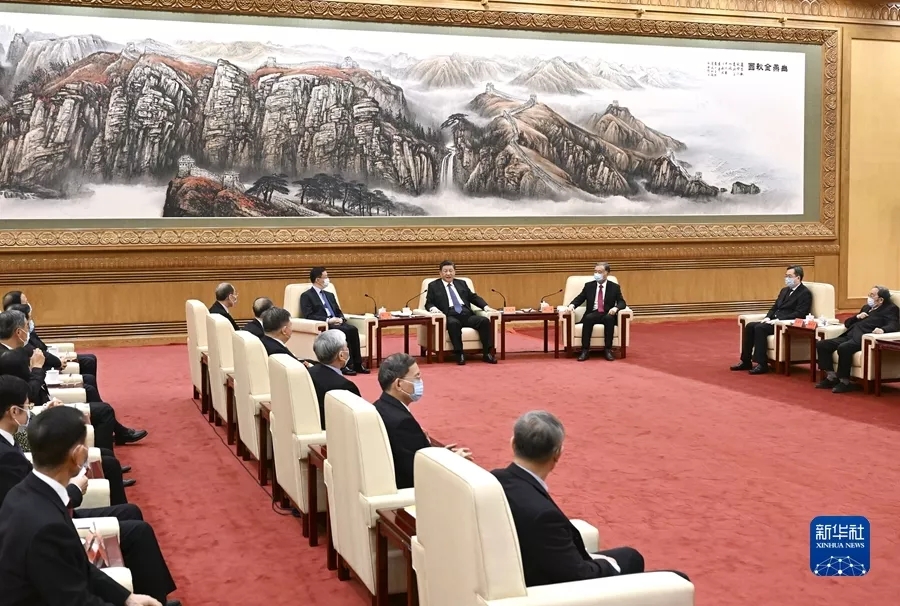 1月29日，习近平、汪洋、韩正等在北京人民大会堂同党外人士欢聚一堂，共迎佳节。新华社记者 李学仁 摄.webp.jpg