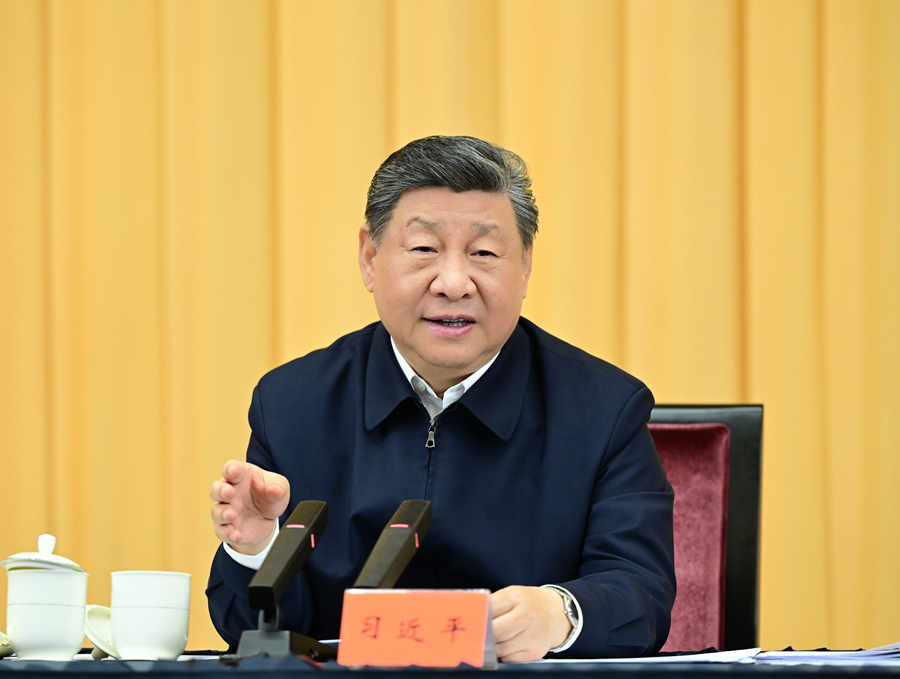 4月30日上午，中共中央总书记、国家主席、中央军委主席习近平在上海出席加强基础研究座谈会并发表重要讲话。新华社记者 谢环驰 摄.jpg