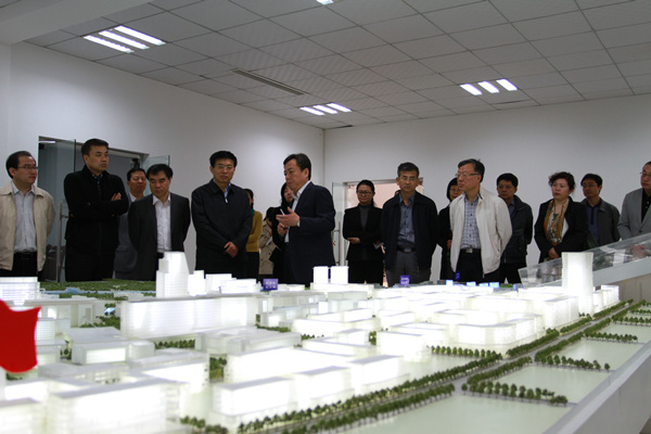农工党北京市委就“促进北京健康服务业发展”开展调研.JPG