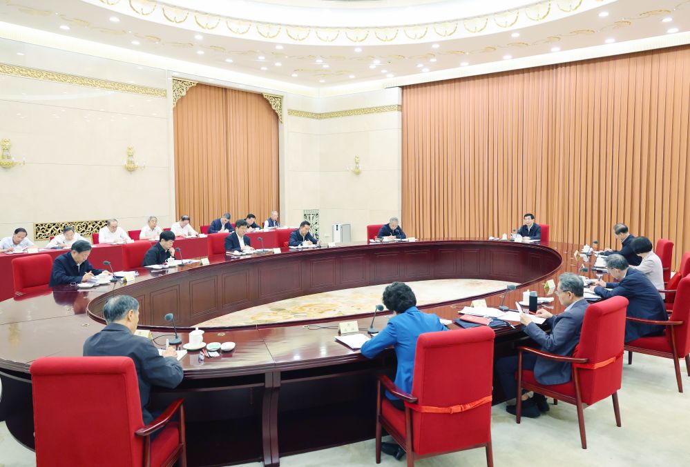 中共全国政协党组理论学习中心组举行2026年第三次集体学习 学习贯彻习近平总书记在庆祝中国共产党成立105周年大会上的重要讲话精神和习近平党建思想 王沪宁主持并讲话