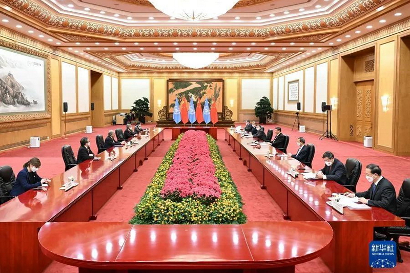 2月5日下午，国家主席习近平在北京人民大会堂会见来华出席北京2022年冬奥会的联合国秘书长古特雷斯。新华社记者 李响 摄.jpg