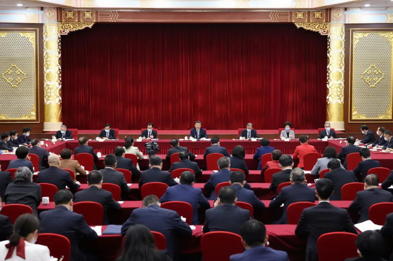 习近平看望参加政协会议的农业界社会福利和社会保障界委员20220307162411.jpg