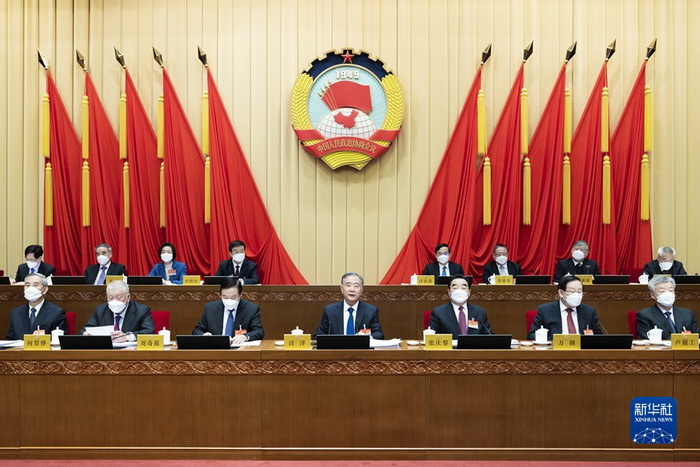 1月17日上午，政协第十三届全国委员会常务委员会第二十五次会议在北京闭幕。全国政协主席汪洋主持会议并讲话。新华社记者 刘彬 摄.jpg